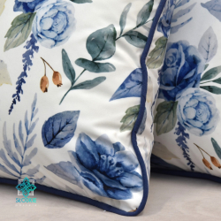 Funda de almohada decorativa con rosas azules