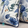 Decoratieve kussensloop met blauwe rozen en inzet