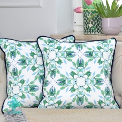 Green mosaic decorative pillowcase with inset
