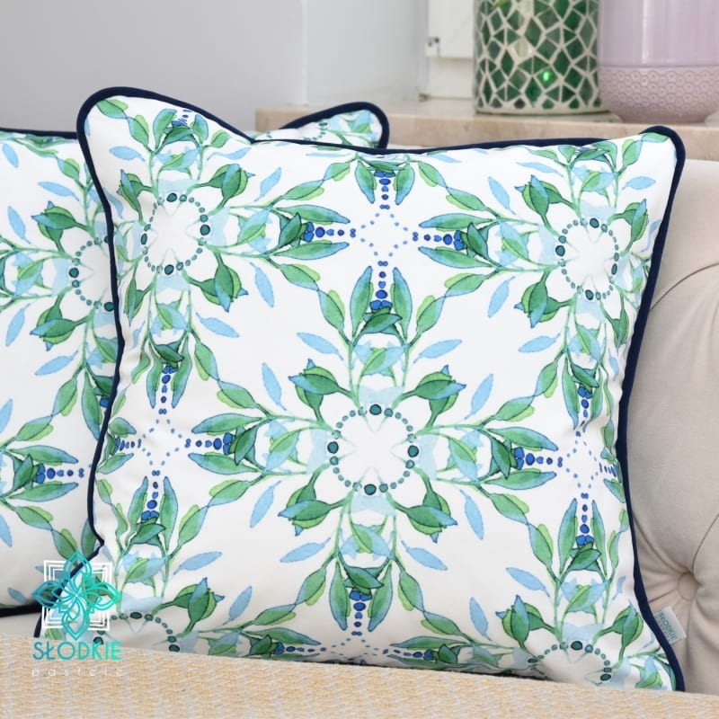 Green mosaic decorative pillowcase with inset