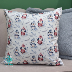 Pingüinos de invierno, funda de almohada decorativa navideña.