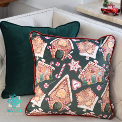 Декоративний подушка на свята з пряникових будинків.