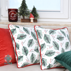Dekoratyvinis kalėdinis pagalvės užvalkalas su žaliomis šakelėmis