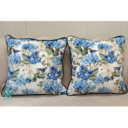 Hydrangea I decorative pillowcase with piping