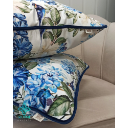 Hydrangea I decorative pillowcase with piping